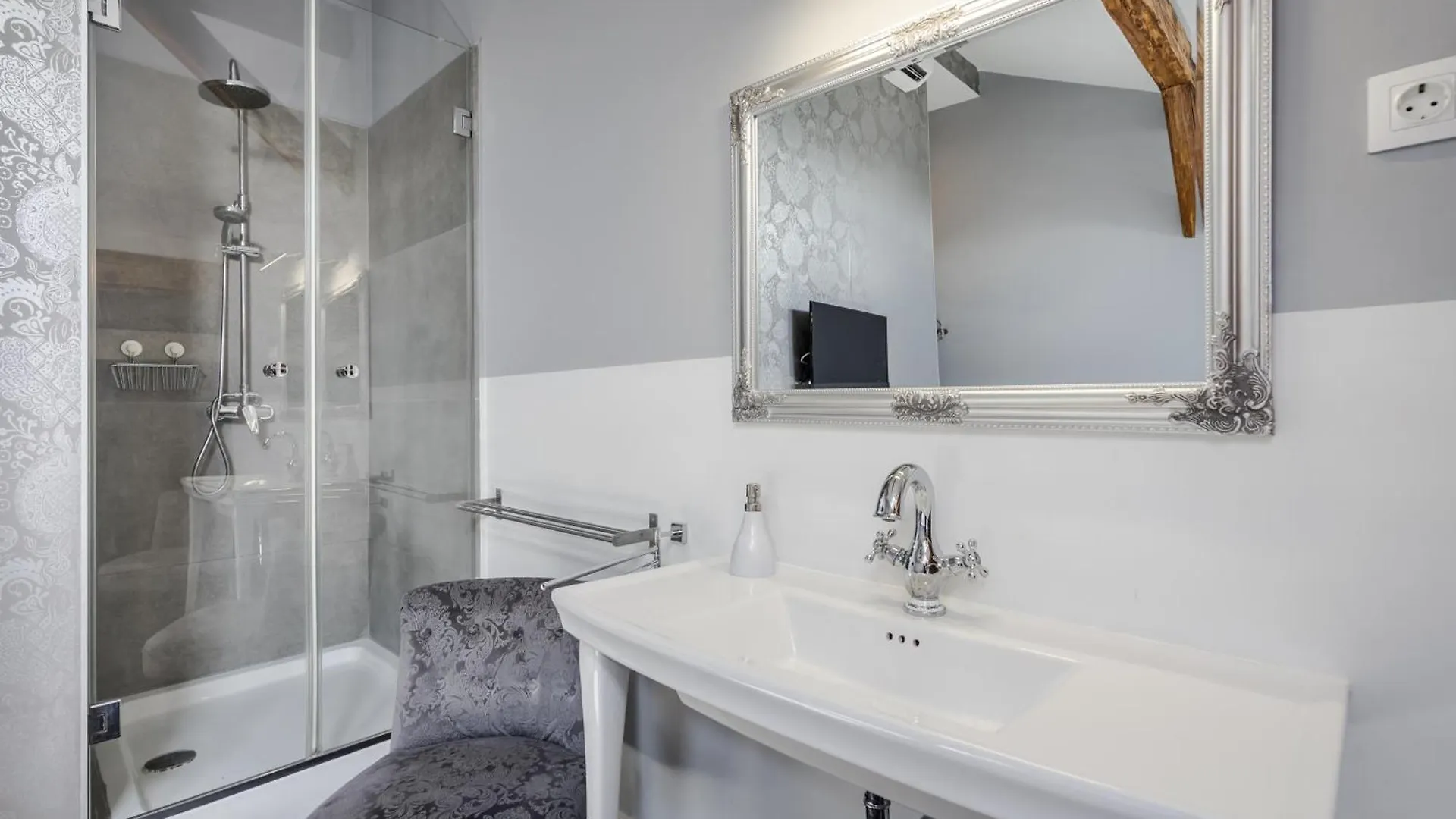 Nador Boutique Suites - Best Location, By Bqa Budapešť Bed & Breakfast