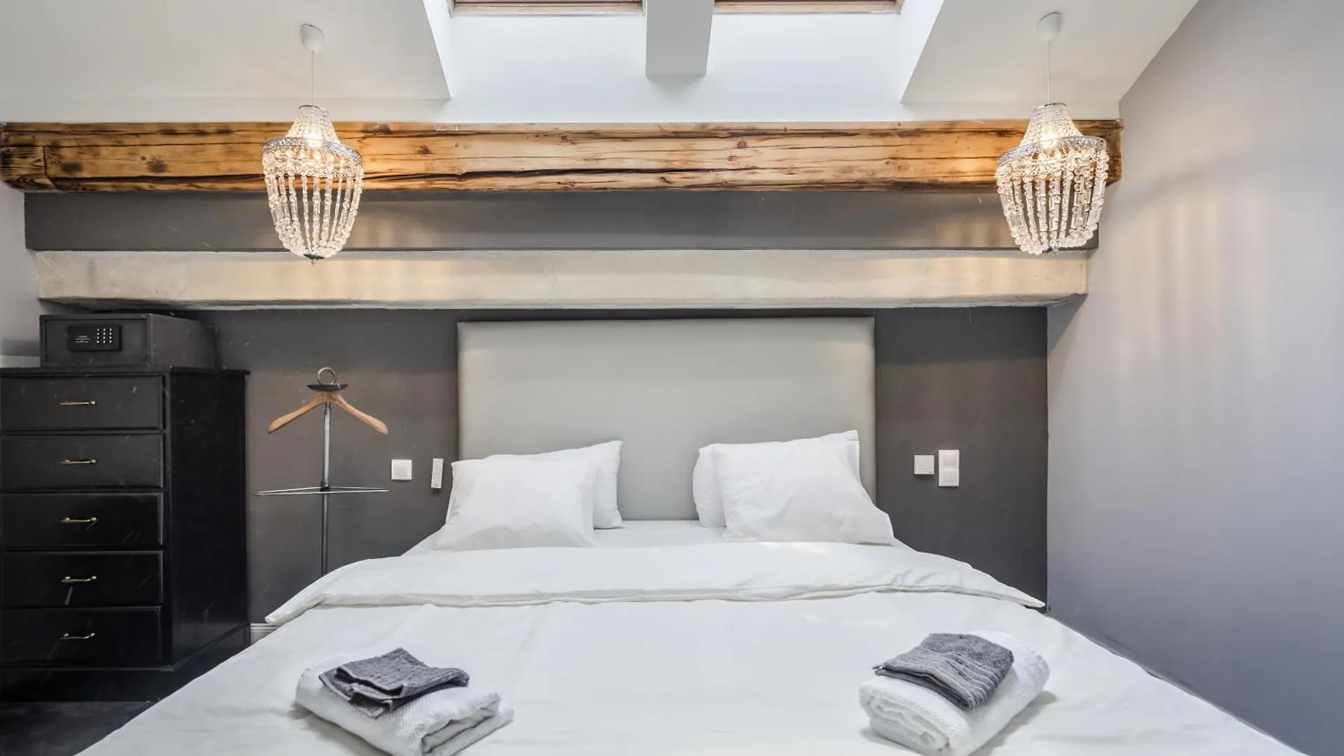 Nador Boutique Suites - Best Location, By Bqa Budapešť Bed & Breakfast