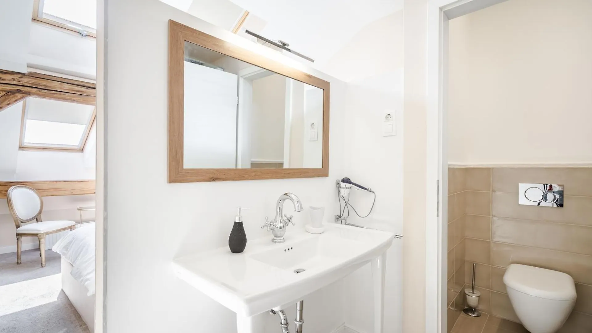 Nador Boutique Suites - Best Location, By Bqa Budapest Bed & Breakfast